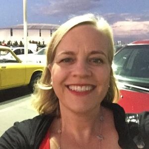 Meet your Posher, Liz